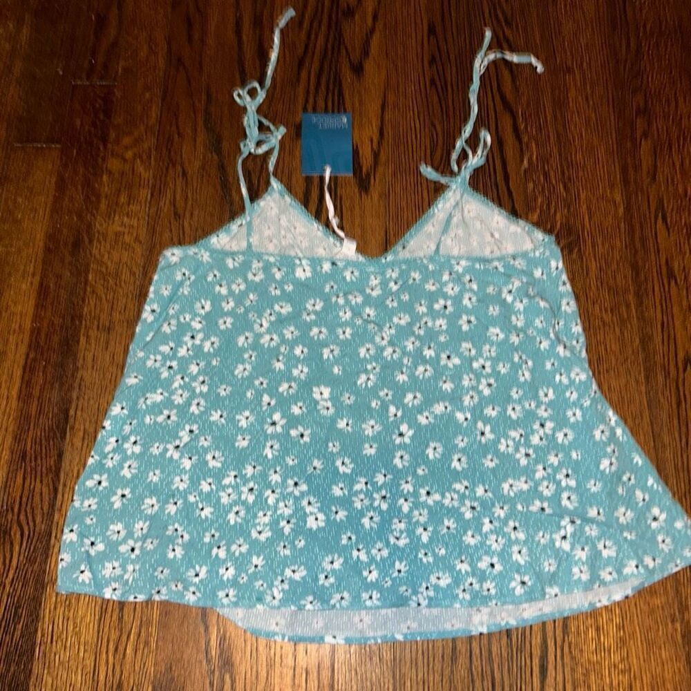 New Market& Spruceblouse — image 2 of 4